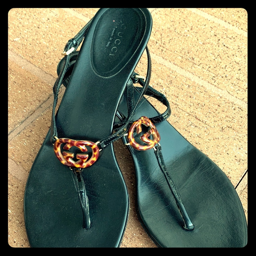 Authentic Gucci Leather Thong Sandals